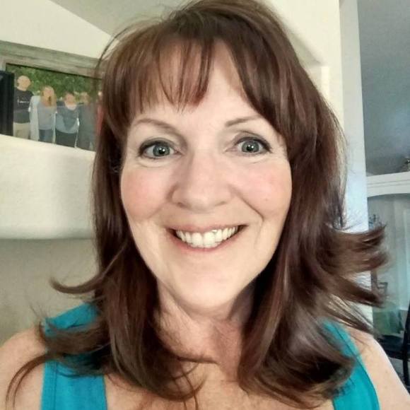 Meet your Posher, Roxie - Picture 2 of 2